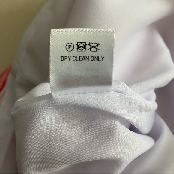 Chic Red Floral Mini Dress - Picture 7 of 9